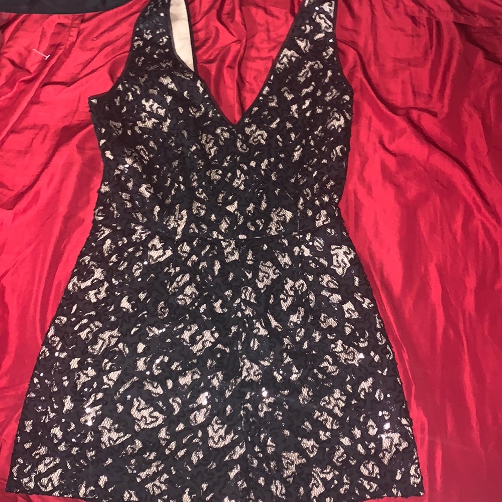 Cute sequin short romper great condition
